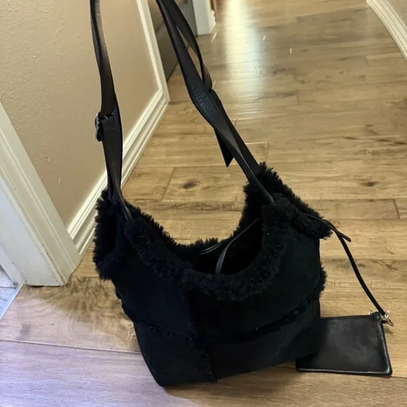 UGG Shearling Trimmed Shoulder Bag - Picture 5 of 8